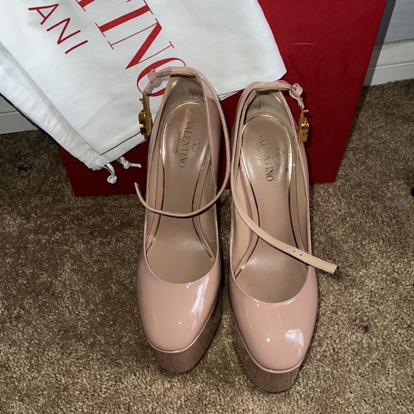 VALENTINO GARAVANI TAN-GO PLATFORM PUMP IN PATENT LEATHER 155 MM Rose color - Picture 6 of 15